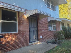 Building Photo - Newly Available! 2 Bedroom in Red Bank!