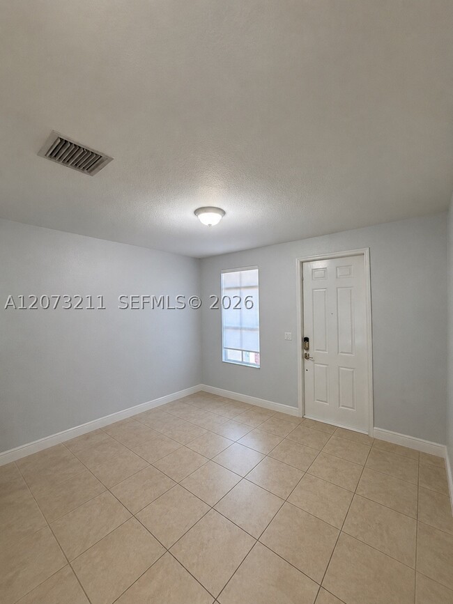 Building Photo - 14701 SW 22nd Terrace