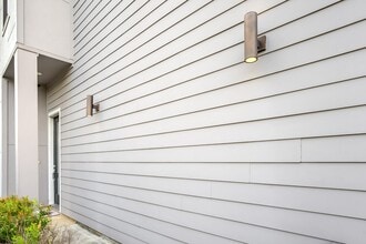 Building Photo - 608 Janisch Rd