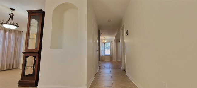 Building Photo - 4427 Eaglewood Trail Dr