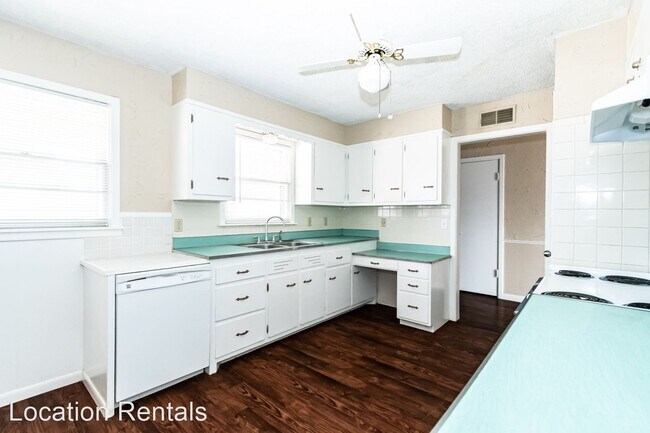 Building Photo - 3 br, 2 bath House - 4829 45th Street