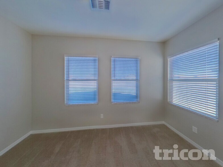 Building Photo - 37334 W Capri Ave