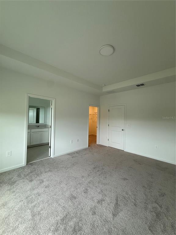 Building Photo - 3066 Chantilly Dr