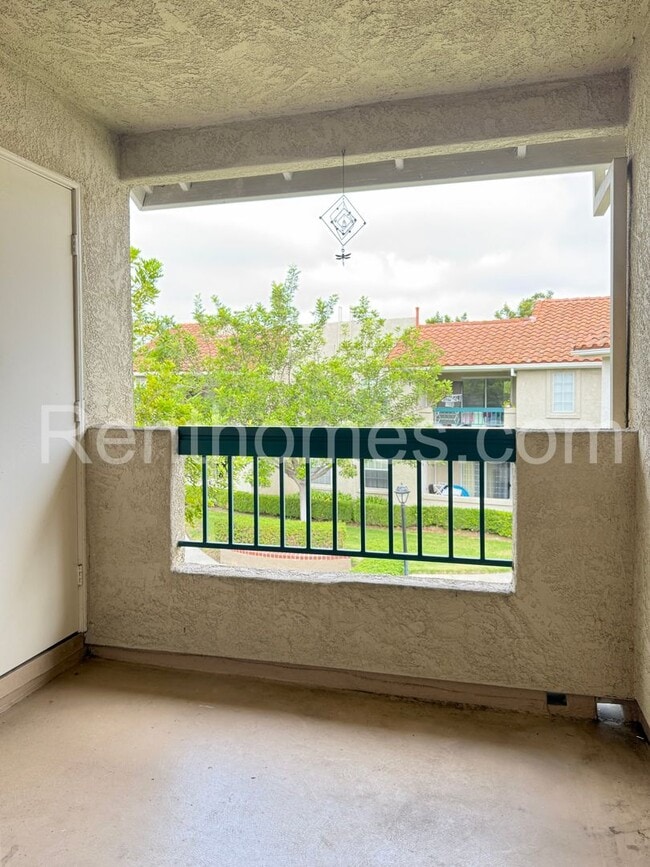 Building Photo - Mira Mesa, 10646 Aderman Avenue #18 - Minu...