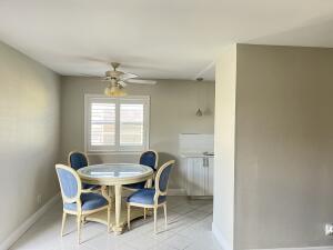 Building Photo - 133 Saxony Trail