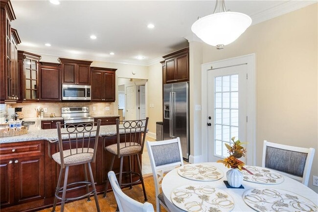 Building Photo - 71 17th St NE