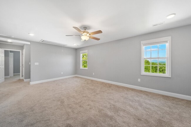 Building Photo - FANTASTIC 4 BEDROOM HOME LOCATED IN KARNS!!