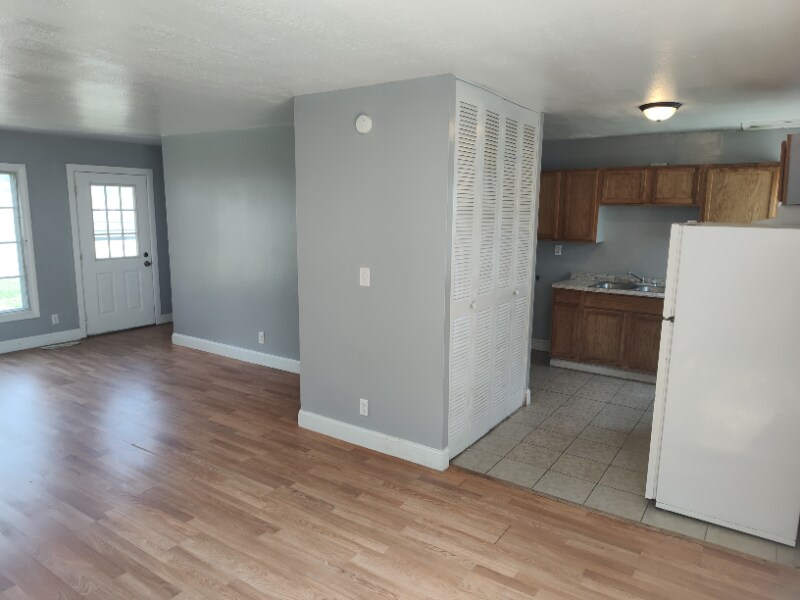 Building Photo - 14 N Ritchie Ave