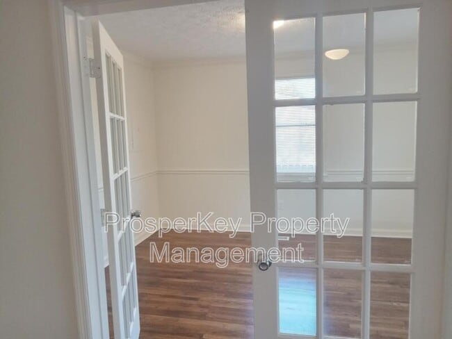 Building Photo - 3619 Walton St