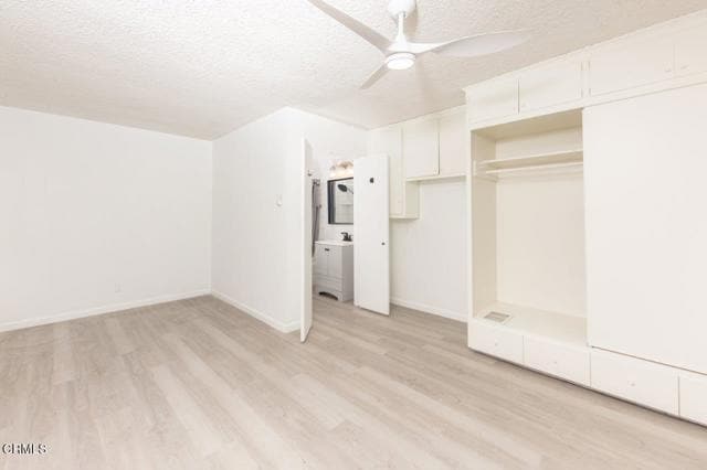 Building Photo - 4543 Rockland Pl