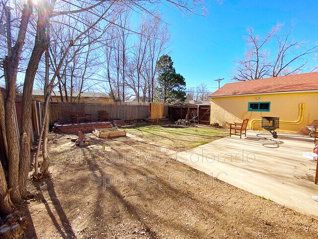 Building Photo - 407 N 31st St