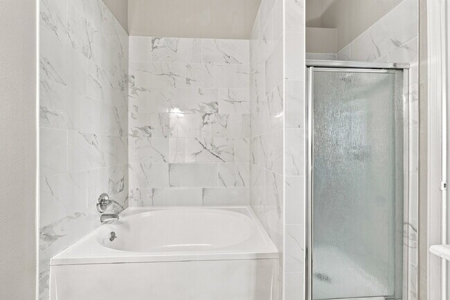 Building Photo - $2,145.95, 3-bed, 2.5-bath located in Colorado Springs with a large backyard