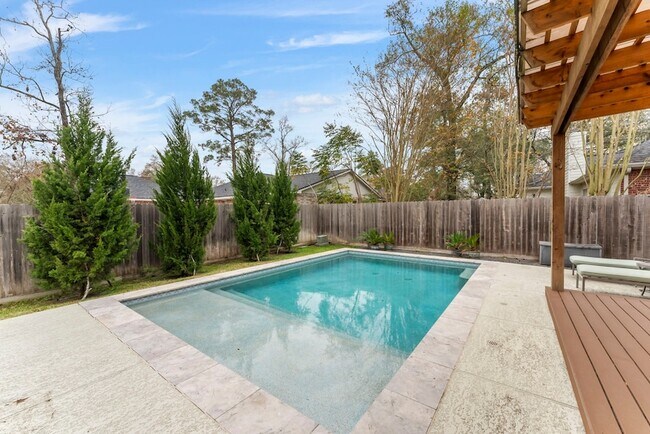 Building Photo - 25003 Burgh Castle Dr