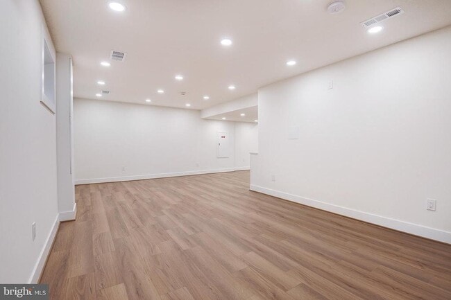 Building Photo - 9704 Hall Rd