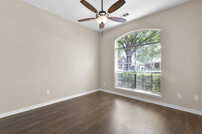 Building Photo - Charming 4-Bedroom Home in Spring, TX