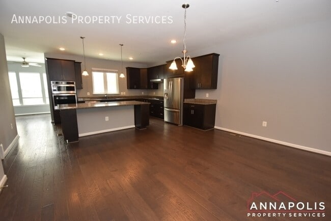 Building Photo - 7736 Cresap Ln