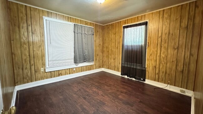 Building Photo - 1608 S 4th St