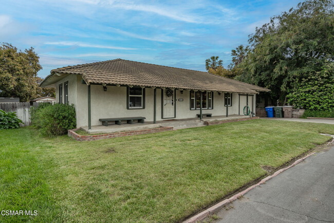 Building Photo - 75 Neish St