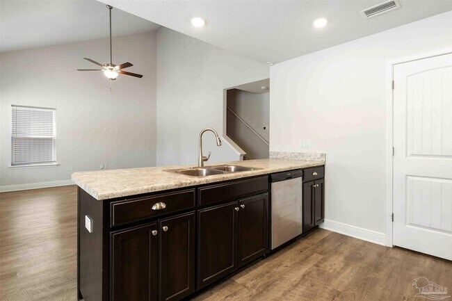 Building Photo - 6263 Cardinal Cove Ln