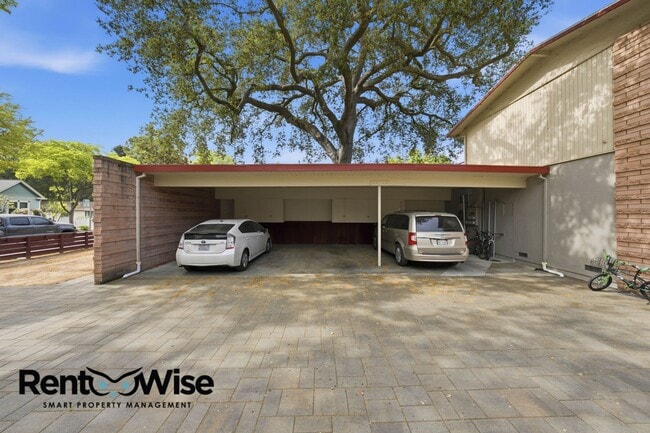 Building Photo - 569 Addison Ave