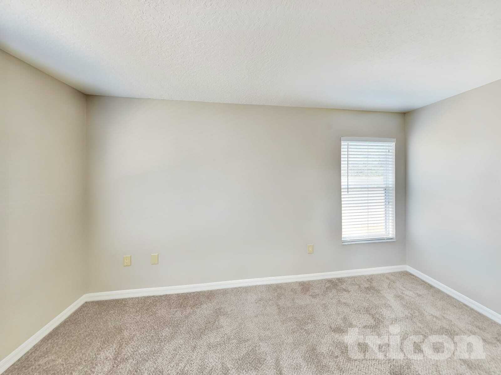Building Photo - 10432 Boyette Creek Blvd