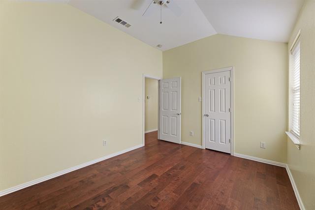 Building Photo - 10528 Cochron Dr