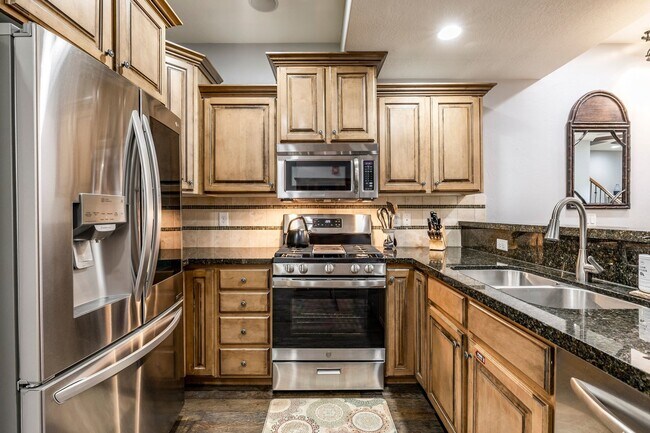 Building Photo - 874 W Carving Edge Ct