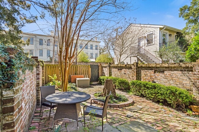 Building Photo - 545 E Congress St