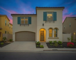 Building Photo - 239 Treasure Dr