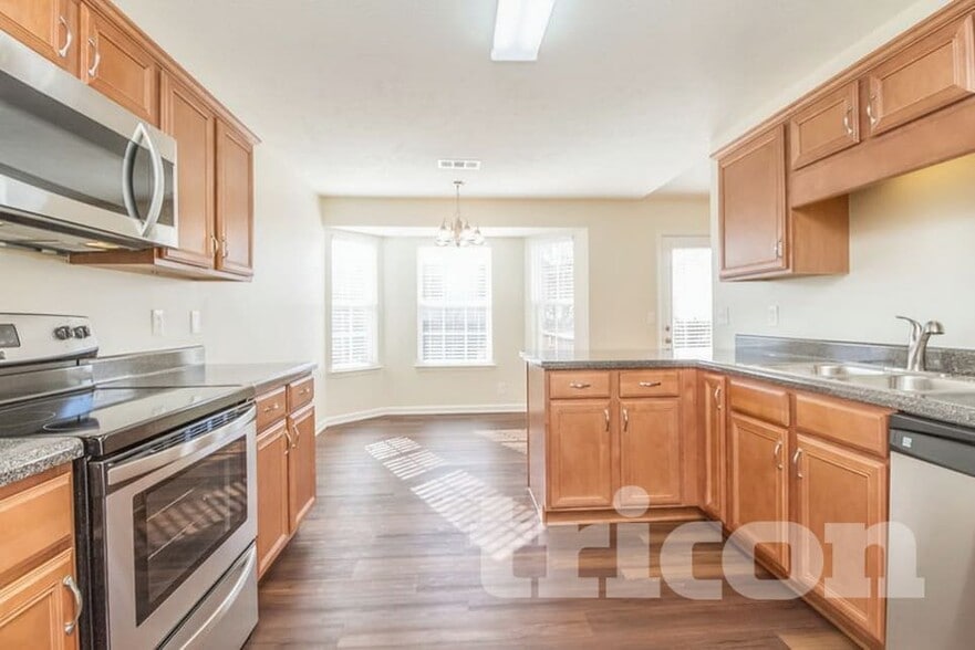 Building Photo - 2305 Cason Trail