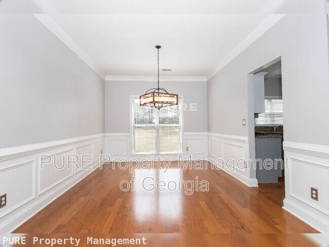 Building Photo - 2212 Caneridge Ct SW
