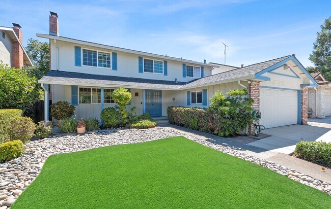 Primary Photo - 5 bed/2.5 bath single family home in W. Sa...