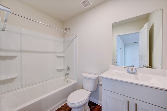 Building Photo - 11715 Braemar Village Dr