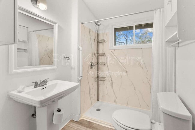 Building Photo - 71 Dockside Dr