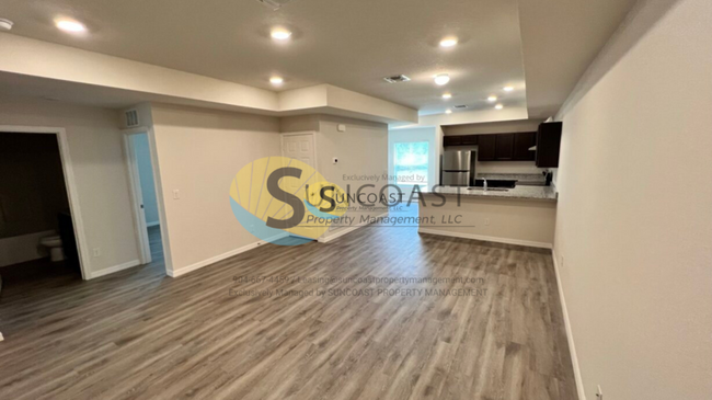 Building Photo - Breath-Taking 2-Bedroom, 2-Bathroom Unit w...