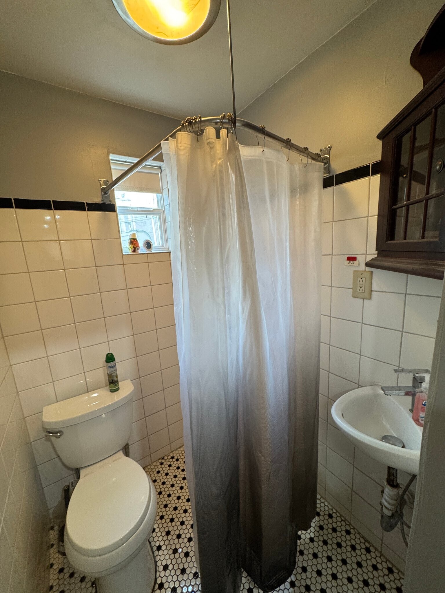 Building Photo - 2422 Brown St