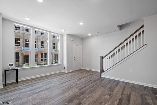 Building Photo - 39 Robeson St