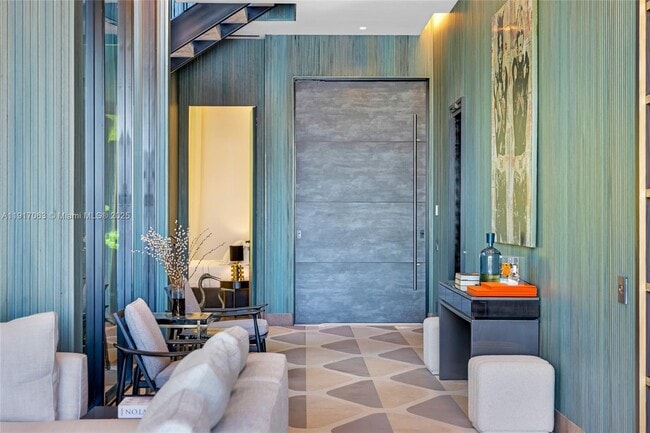 Building Photo - 200 W Rivo Alto Dr