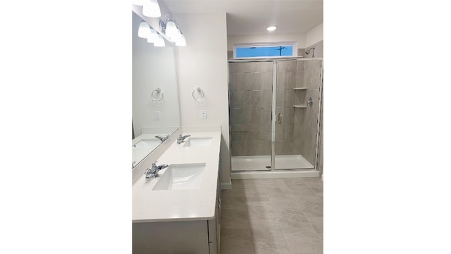 Building Photo - 612 Creekway Dr