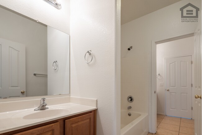 Building Photo - 4Bed/2Bath House in Maricopa! Move-In Ready on 11/12/2026!