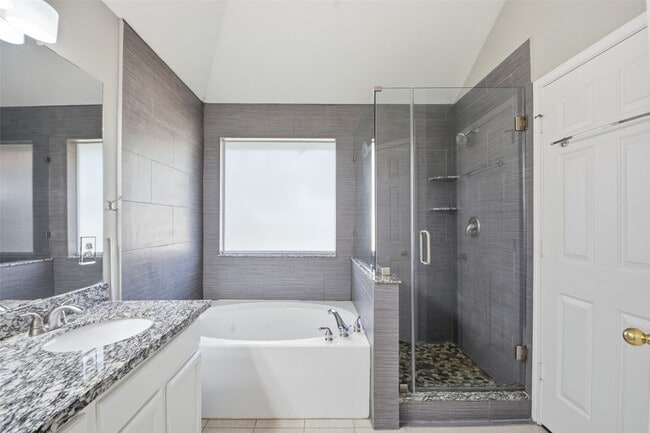 Building Photo - 24802 Sageford Ct