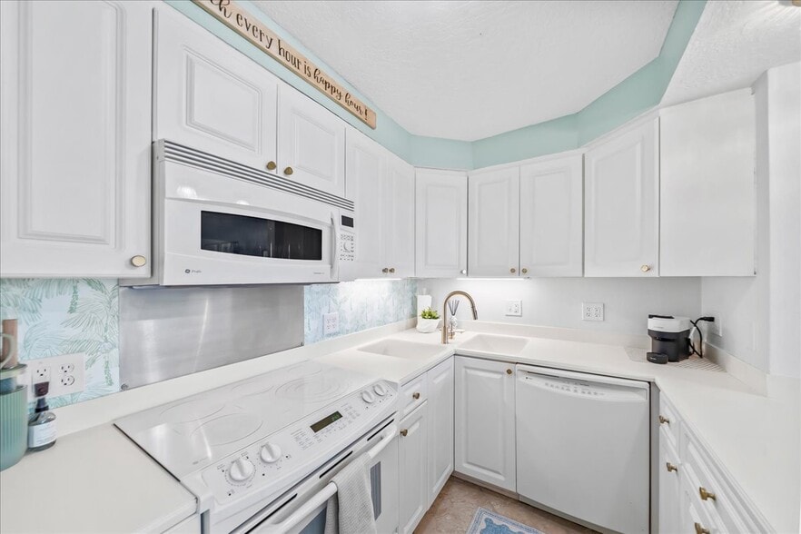 Building Photo - 2020 N Atlantic Ave