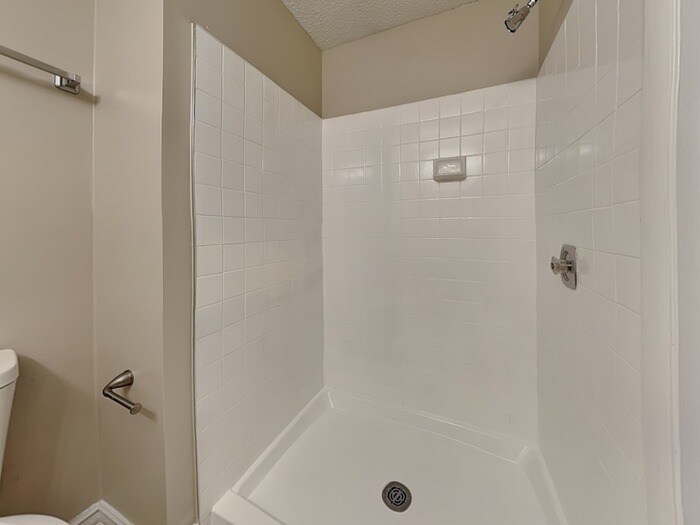 Building Photo - 7315 Connan Ln