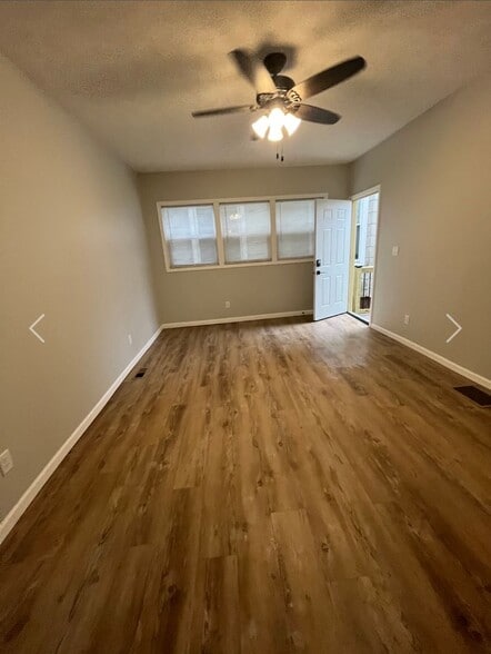 Building Photo - 639 N 7th St