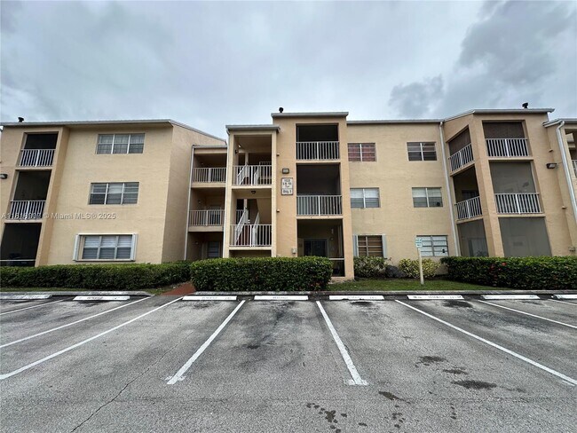Building Photo - 15330 SW 106th Terrace