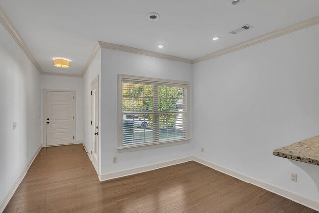 Building Photo - Rosemary Gate Townhome For Rent