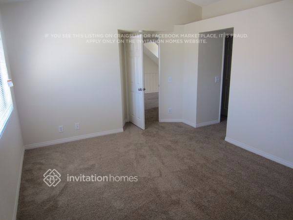 Building Photo - 17140 Farwell St
