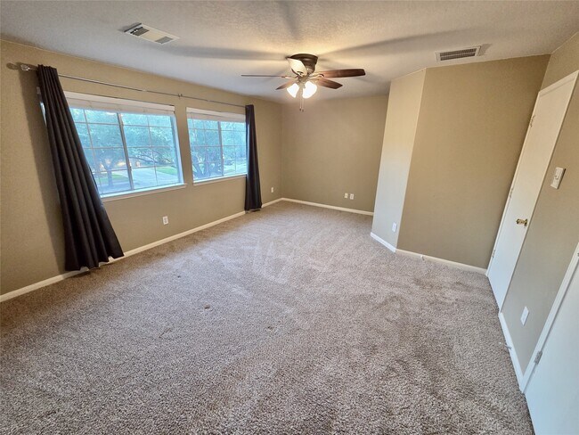 Building Photo - 2515 Braley Park Ln