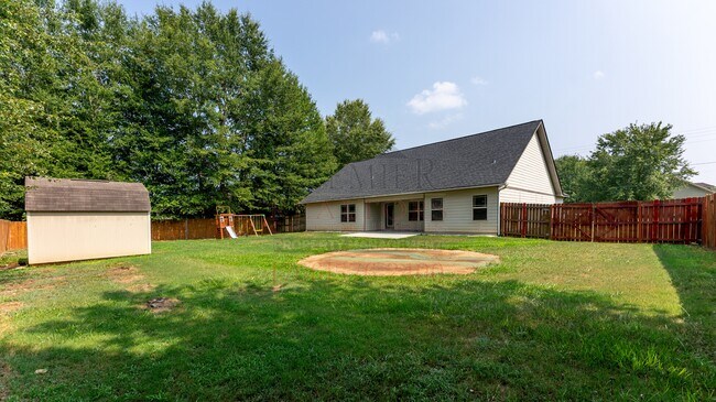 Building Photo - 13 Wheatland Way