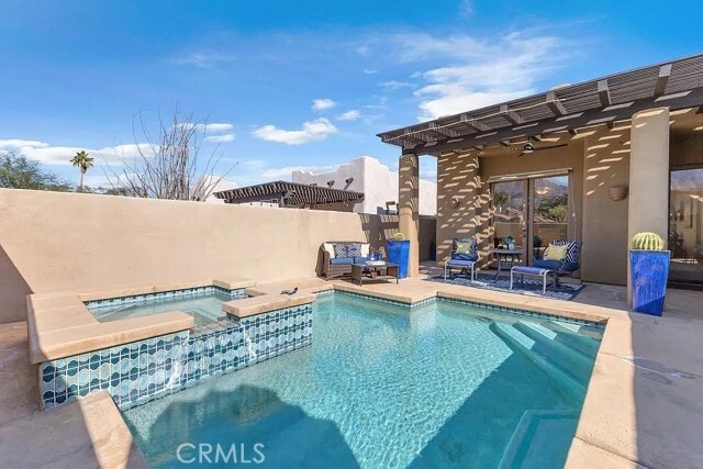 Building Photo - 54052 Avenida Martinez
